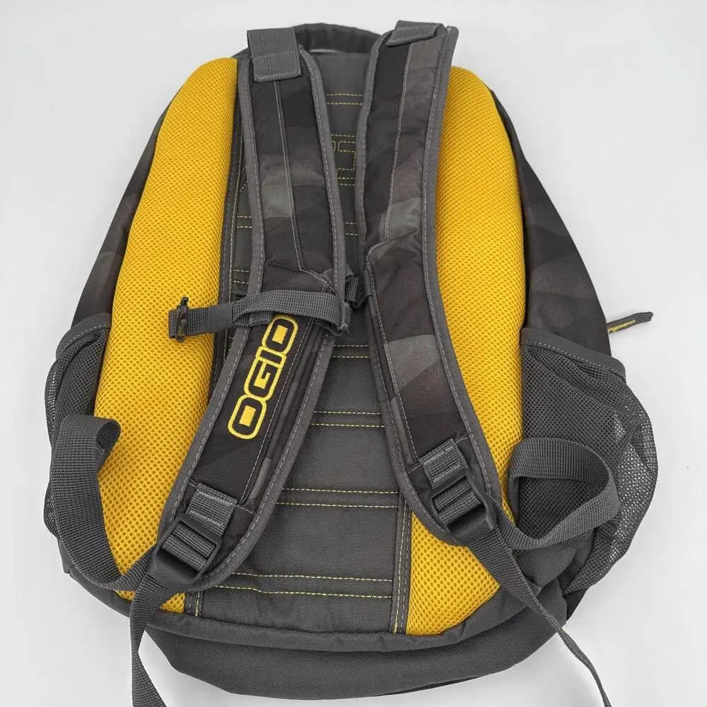 MIZZOU TIGERS OGIO Rebel 15 Laptop Backpack & A Centon 8 GB Swivel USB Included